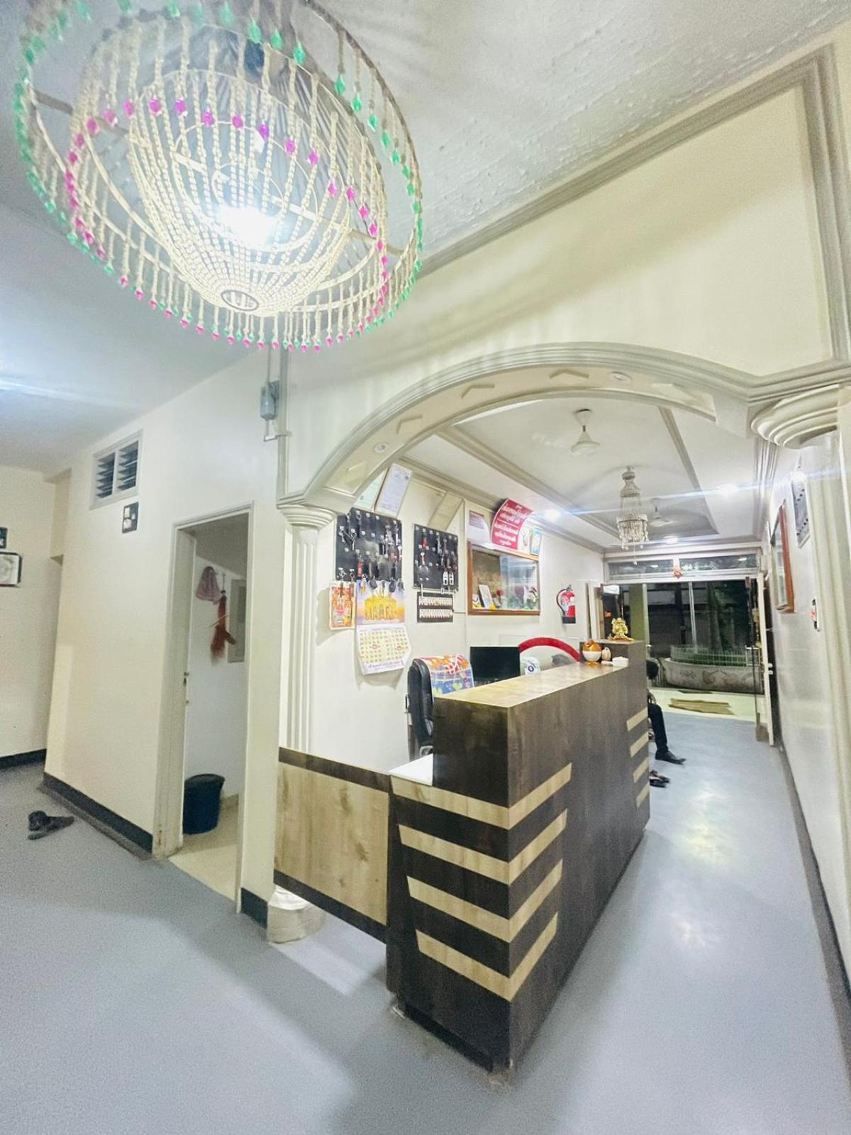 Hotel Rajdhani And Guest House Gujarat - Best Family Hotel In Halol Near Pavagadh And Halol Gidc Exterior photo