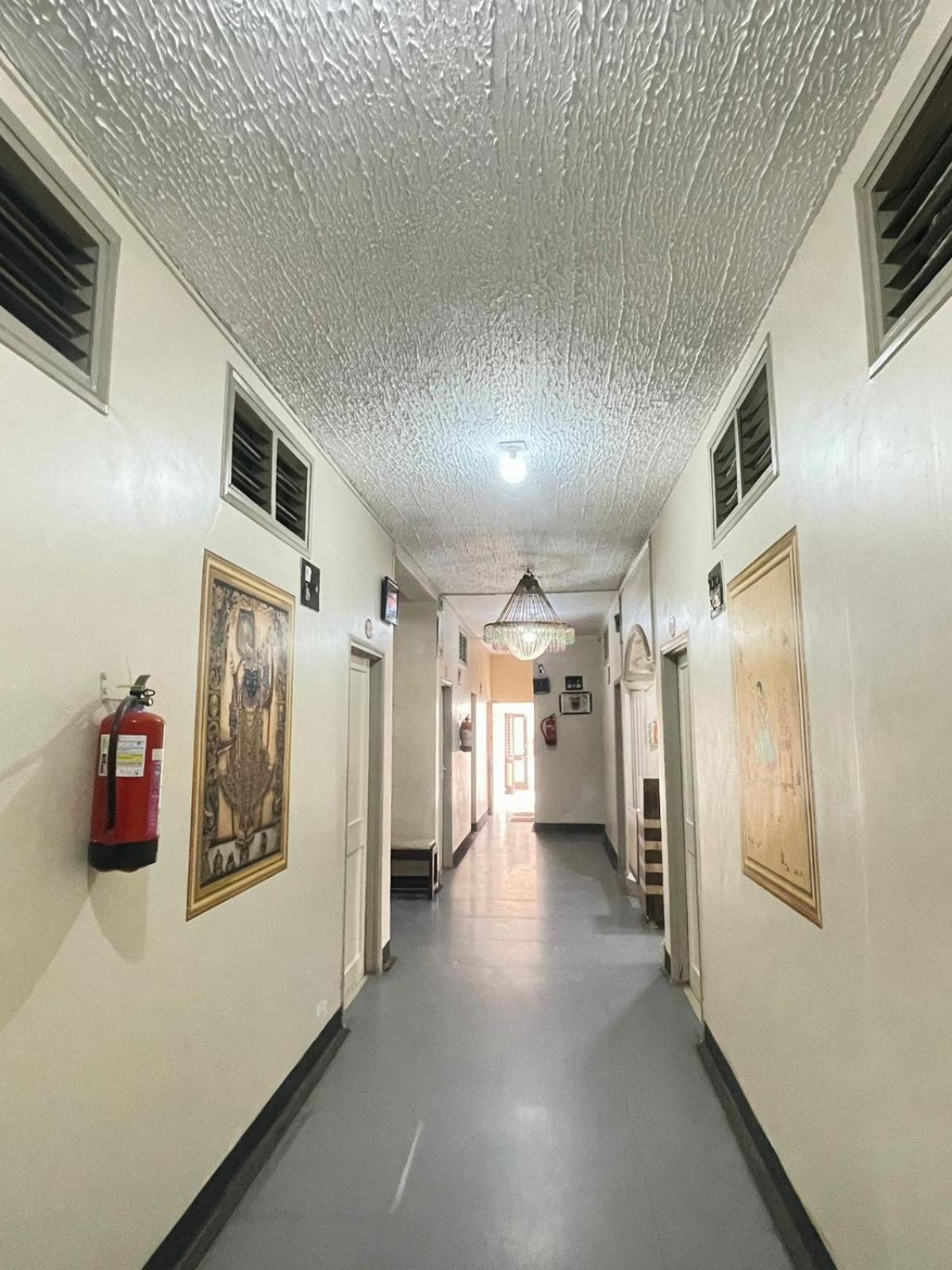 Hotel Rajdhani And Guest House Gujarat - Best Family Hotel In Halol Near Pavagadh And Halol Gidc Exterior photo