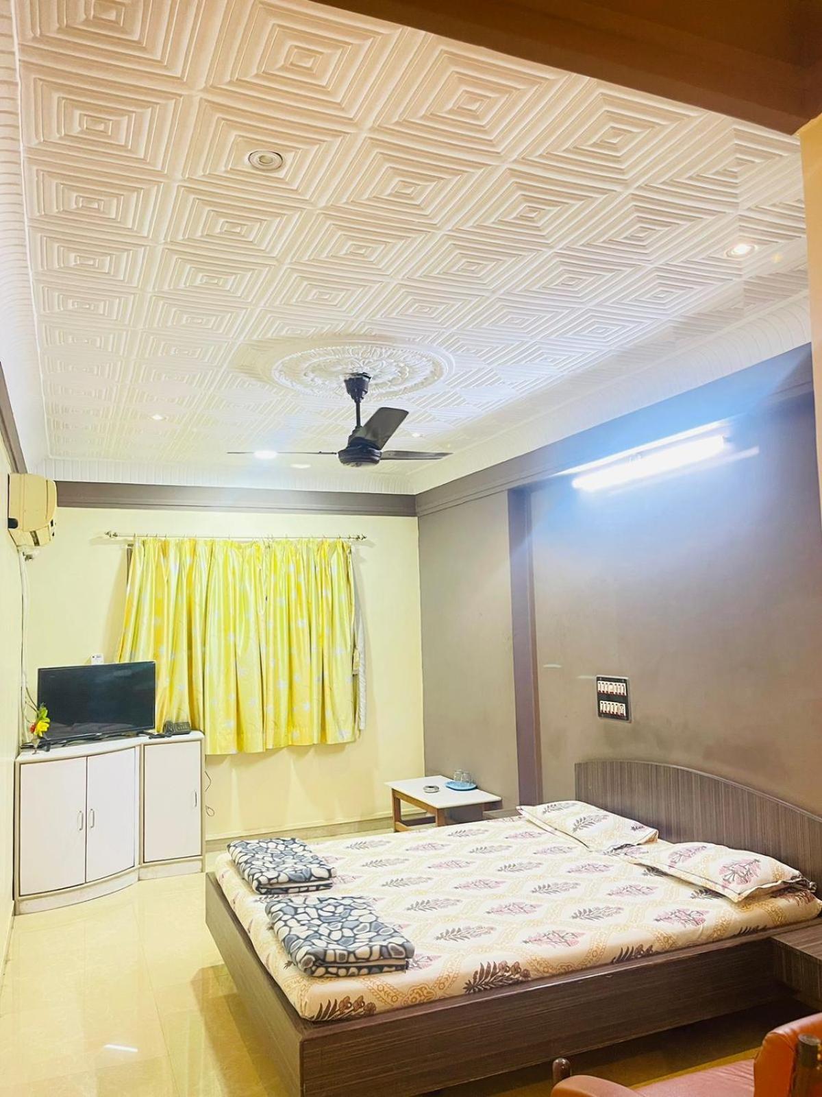 Hotel Rajdhani And Guest House Gujarat - Best Family Hotel In Halol Near Pavagadh And Halol Gidc Exterior photo